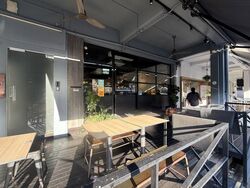 Frankel Estate (D15), Retail #587554131